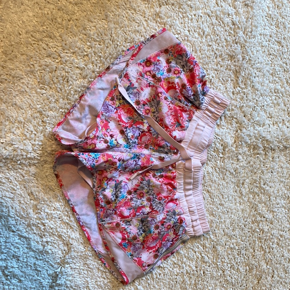 Lululemon athletic shorts with liner